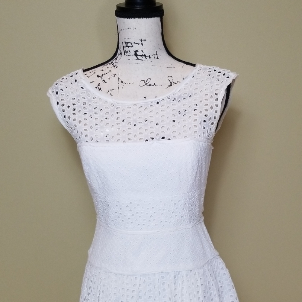 BCBG ELVITA DRESS WHITE SIZE 4 - Picture 2 of 8
